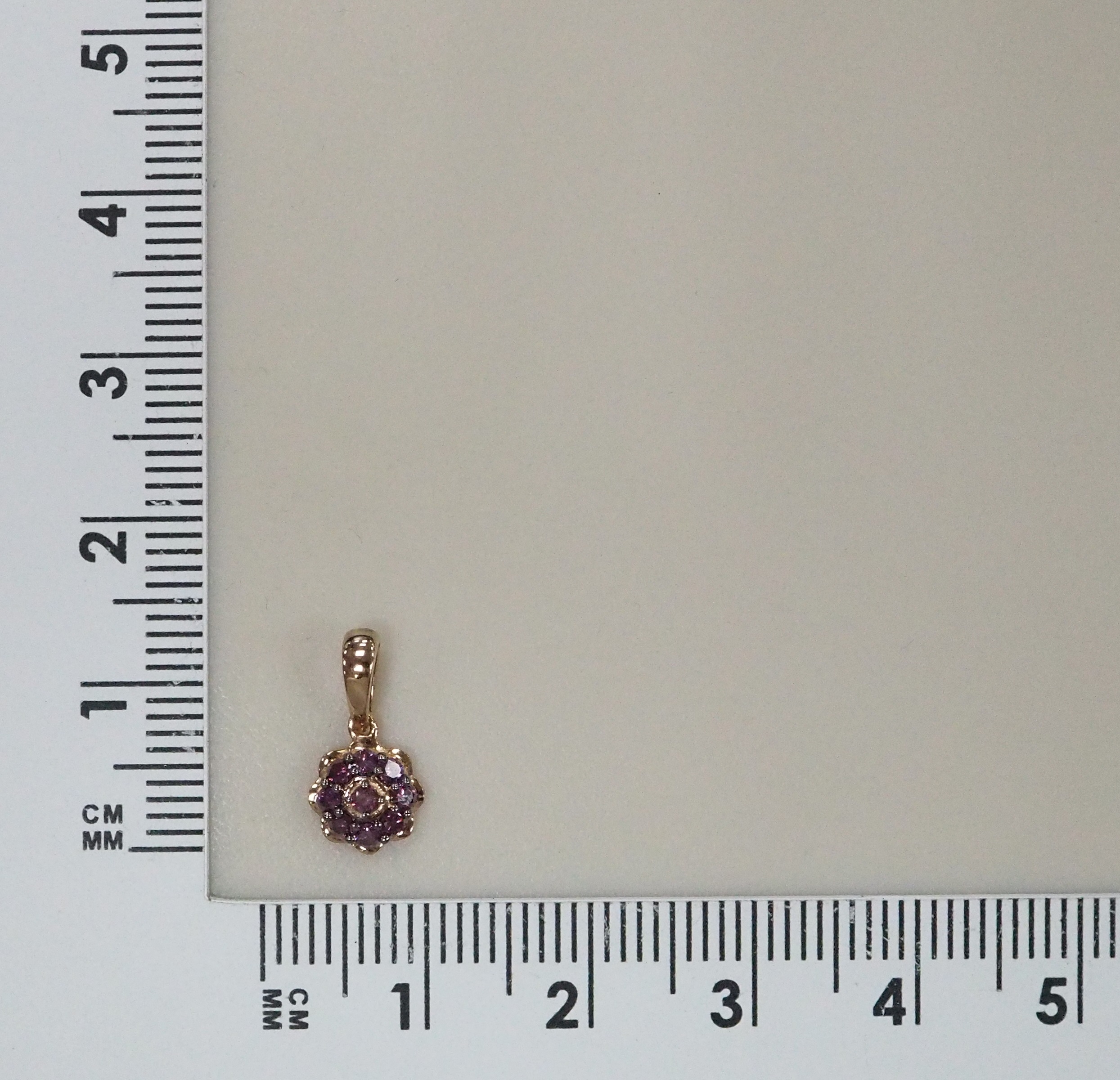 Серебряная подвеска с розовыми бриллиантами "Цветок"